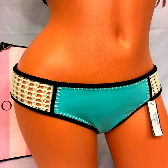 Victoria Secrt Bikini Bottoms Crochet Seafoam Glow - Picture 2 of 3